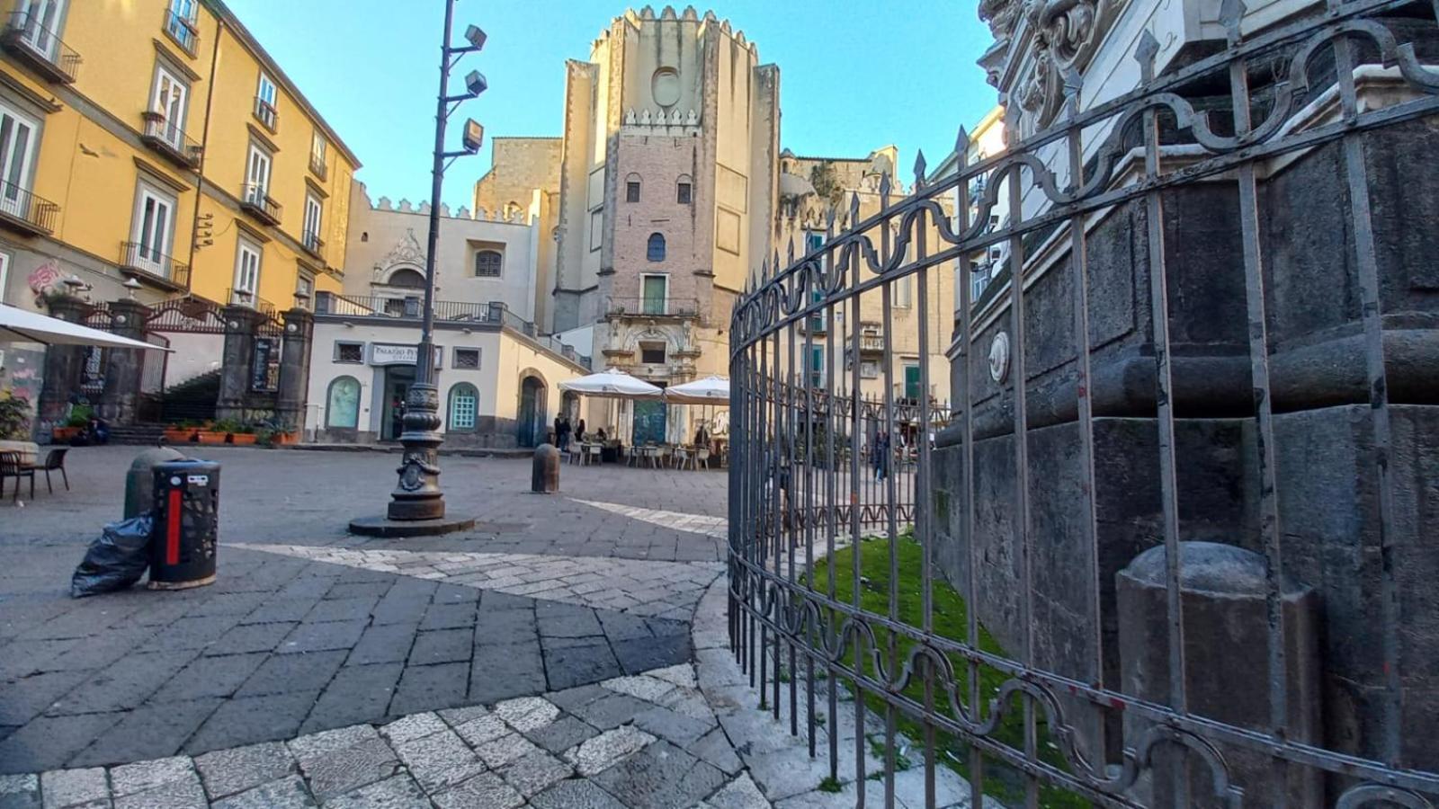 La Dimora Di Dora Apartment Naples Exterior photo