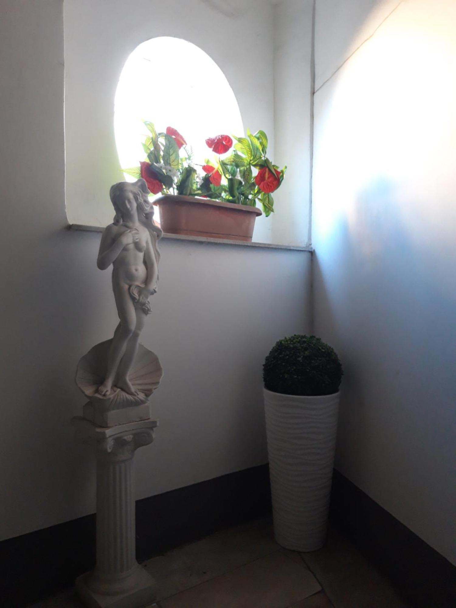 La Dimora Di Dora Apartment Naples Exterior photo